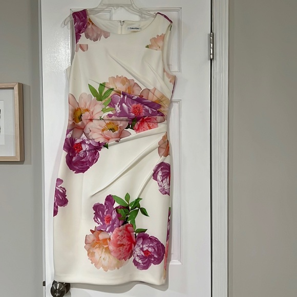 Calvin Klein Dresses & Skirts - Calvin Klein floral dress